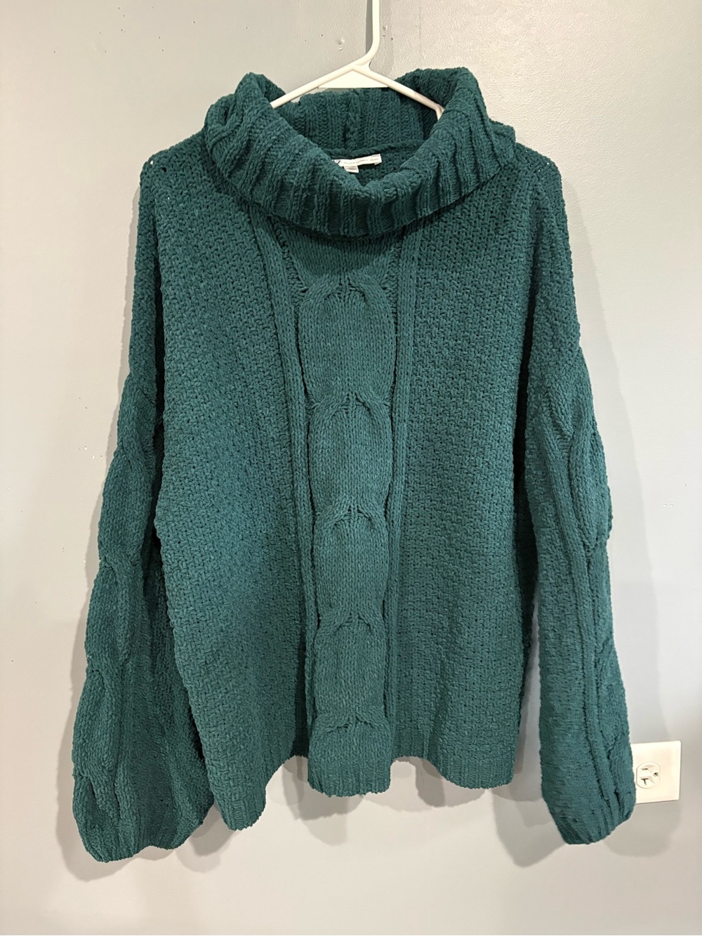 Seven7 Women's XL Emerald Teal Green Chenille Cable Knit Cowl Neck Sweater